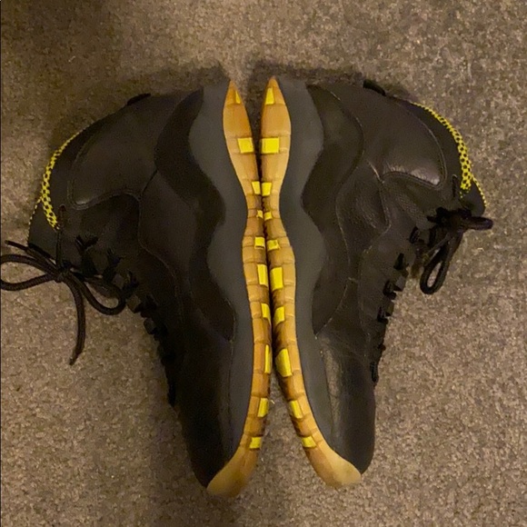 Jordan’s - Picture 2 of 6